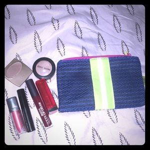 Makeup bundle